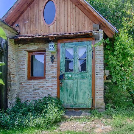 Dominic Boutique - Atelier Guest House Cloasterf ภายนอก รูปภาพ