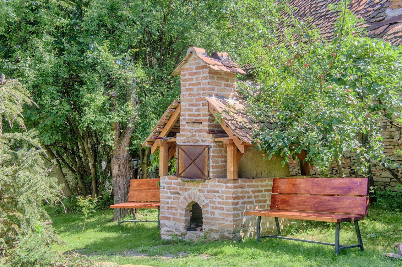 Dominic Boutique - Atelier Guest House Cloasterf ภายนอก รูปภาพ